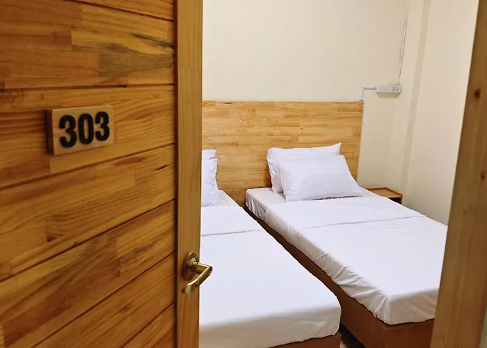 Latitude 13 & Breakfast Hotel Bangkok