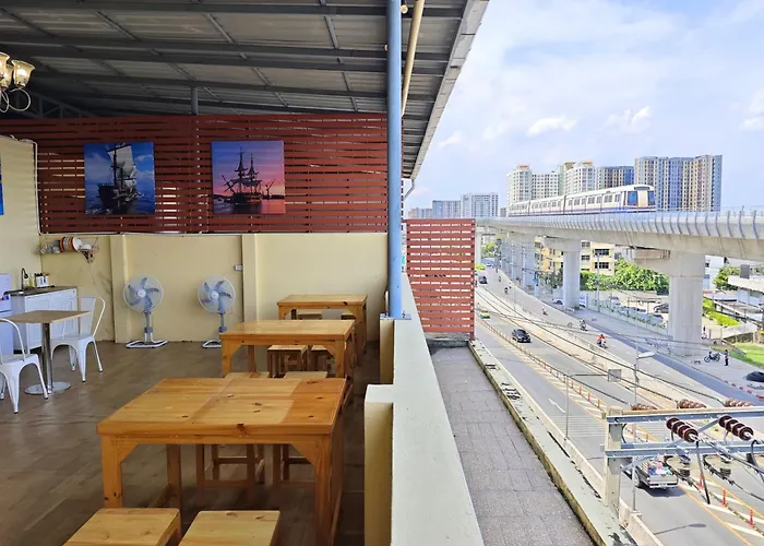 Latitude 13 & Breakfast Hotel Bangkok